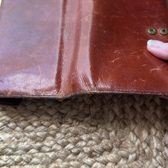 Bosca Brown Leather Wallet with Gold Clasp - Picture 9 of 11